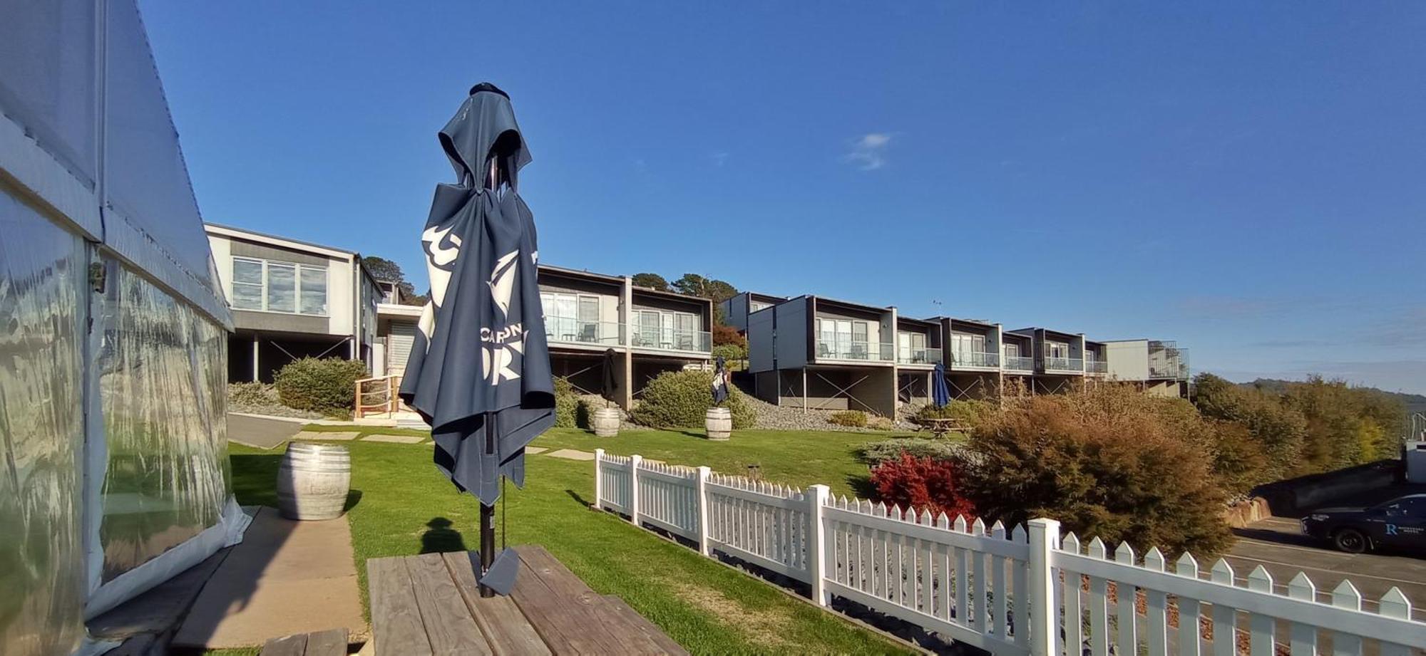 Rosevears Riverview Hotel Exterior photo